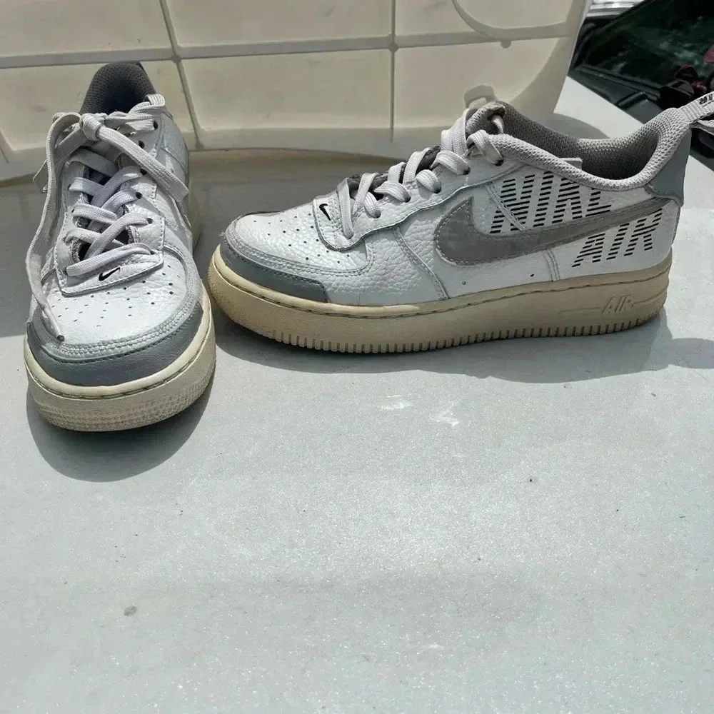 Nike Air Force 1 Sneakers - White and Gray - 4Y